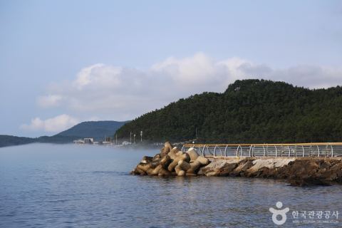 Onjeong Breakwater