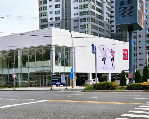 유니클로 부산범일점