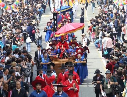 한‧일 양국에 피어나는 봄꽃, 조선통신사축제