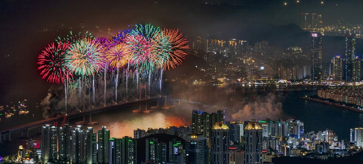 빛나는 밤을 위한 선택: 2025 부산불꽃축제, 나만의 베스트 스팟을 찾아서!