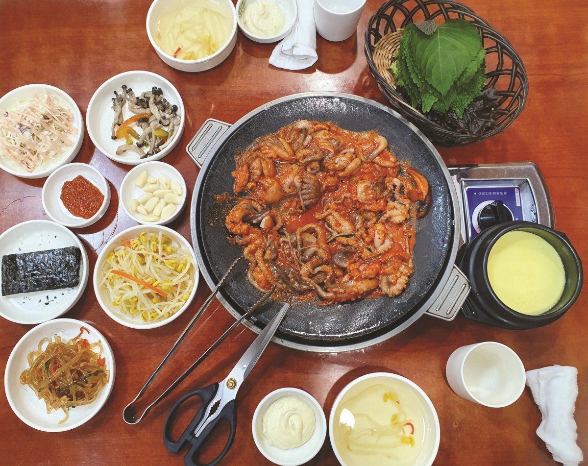 괘법쭈꾸미전문점