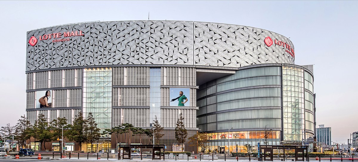 음악분수쇼와 전망대를 만나는 롯데백화점 광복점